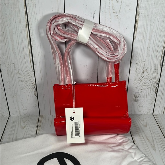 Telfar • Small Red Patent Leather Women's Bag - Picture 2 of 3
